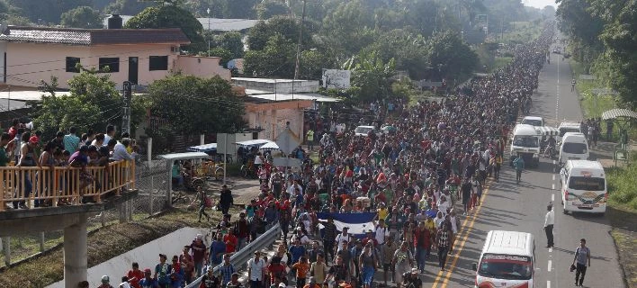 Τραμπ: Οι ΗΠΑ σε κατάσταση εκτάκτου ανάγκης λόγω των καραβανιών μεταναστών